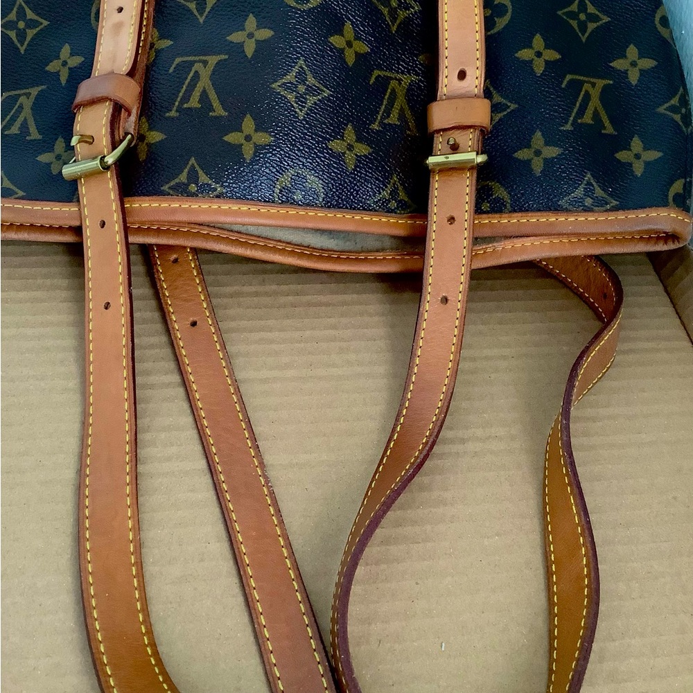 Louis Vuitton Brown Monogram Shoulder Bag - Picture 8 of 10